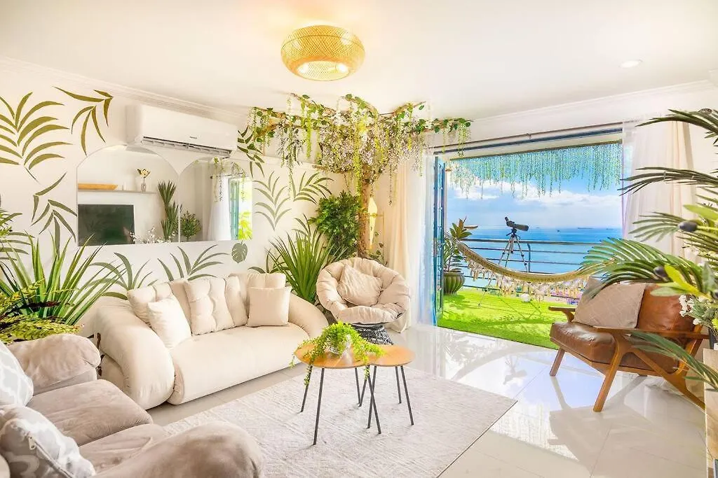 Enchanted Forest Projector Pool Jacuzzi King Bed Appartement Four Roads